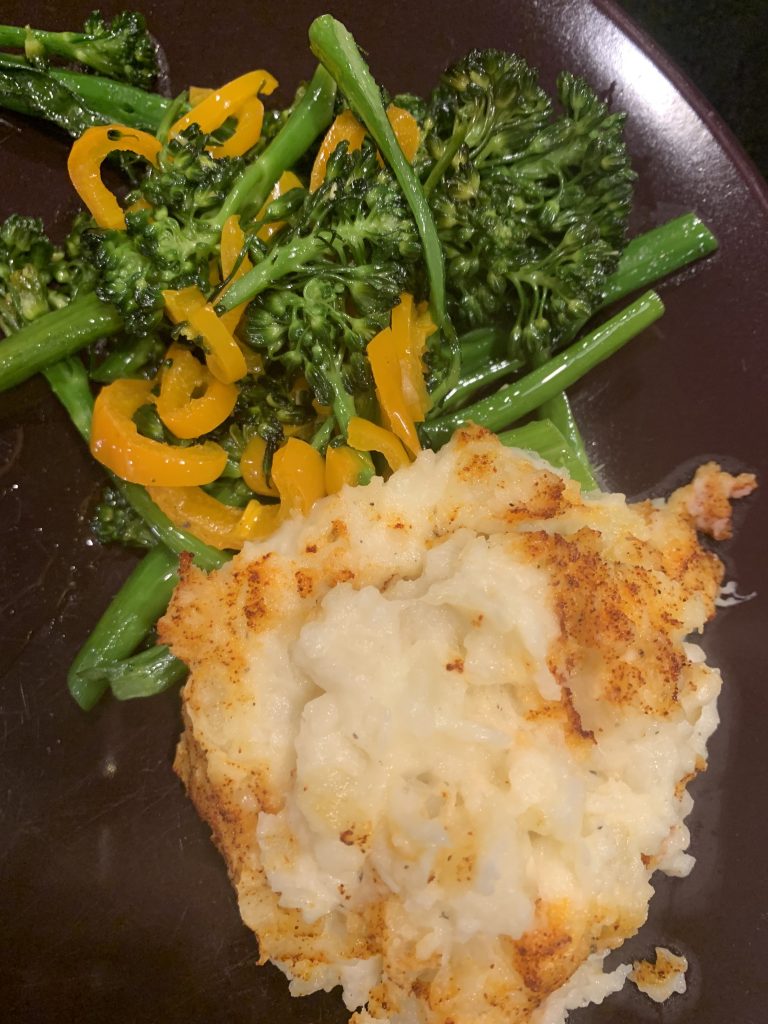 Roasted Garlic Mashed Potatoes | Dishin' With Darla